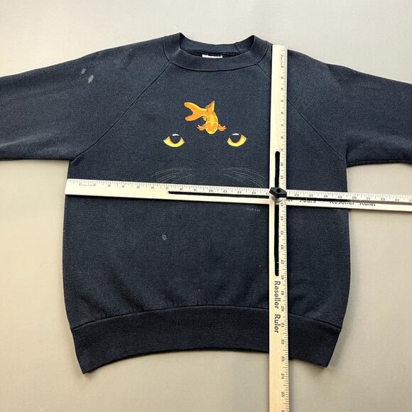 Vintage Cat Sweatshirt Womens Small Black Nature Kitten Eyes Goldfish USA 80s - Picture 9 of 11